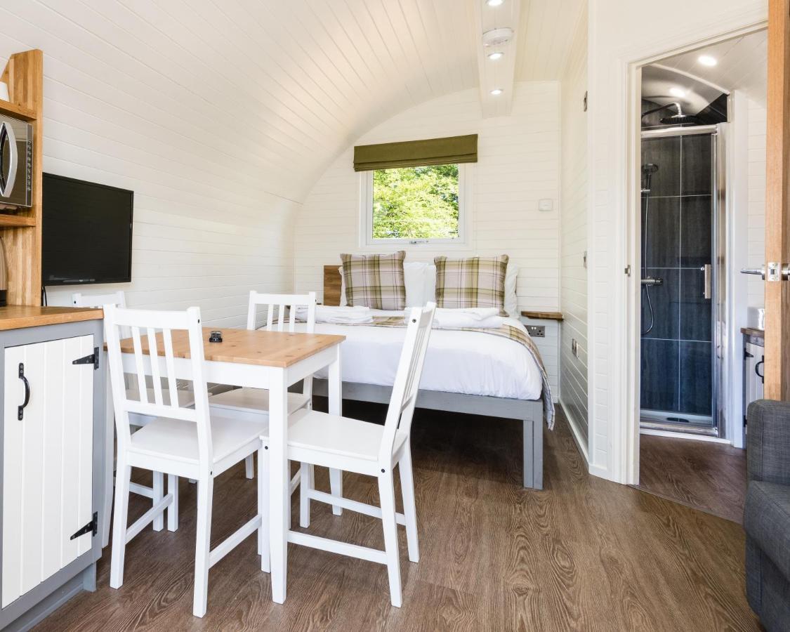 Weedingshall Lodges Falkirk Exterior foto