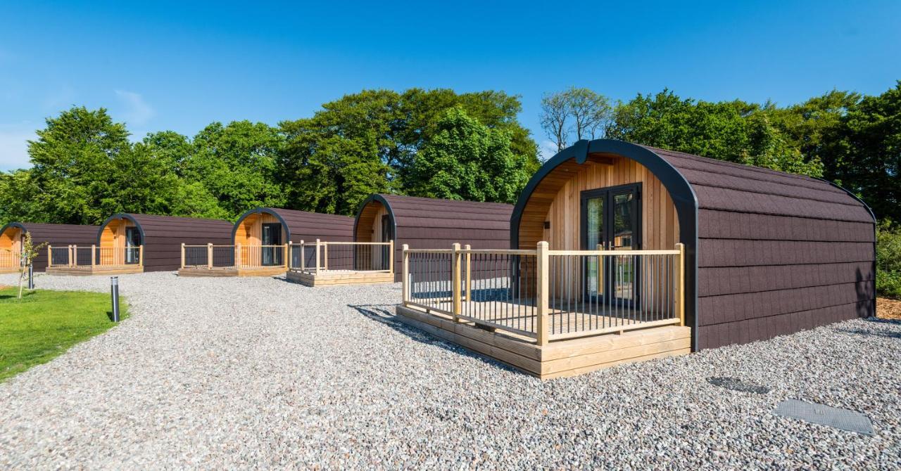 Weedingshall Lodges Falkirk Exterior foto
